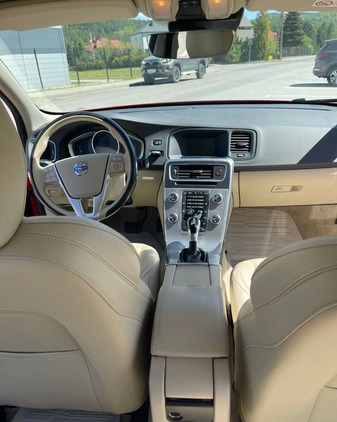 Volvo S60 cena 93000 przebieg: 147310, rok produkcji 2018 z Wieliczka małe 106